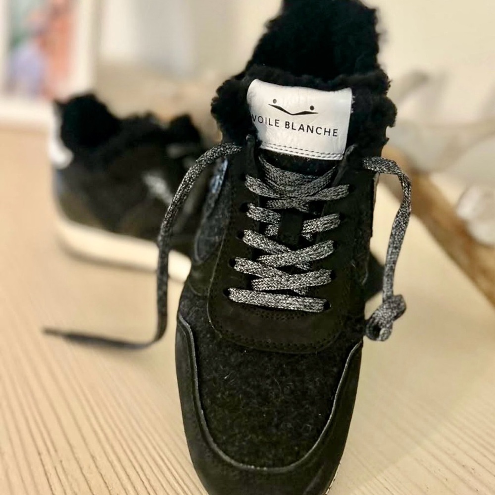 Voile Blanche Charcoal Lace-Up Sneakers